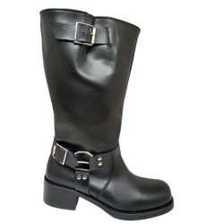 8447 Negro - 2392 - 139,95 €